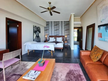 4 Bedroom Villa
