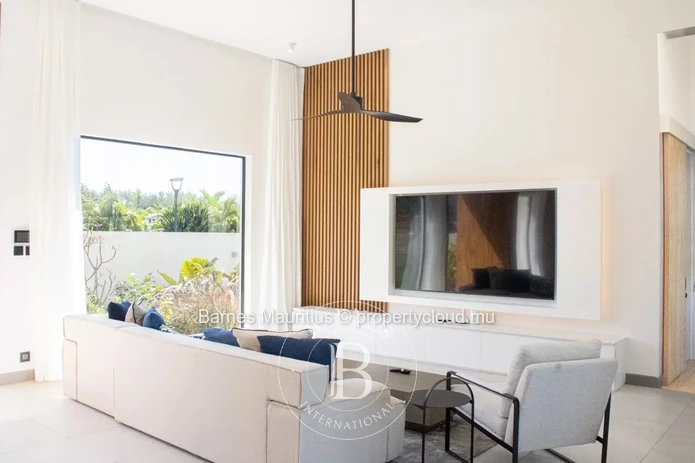 BEAU CHAMP – Family villa with rooftop and golf view – 3 bedrooms
