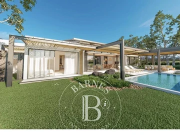 4 Bedroom Villa