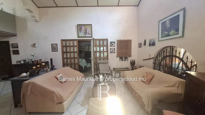 TAMARIN - Contemporary Villa - 4 Bedrooms