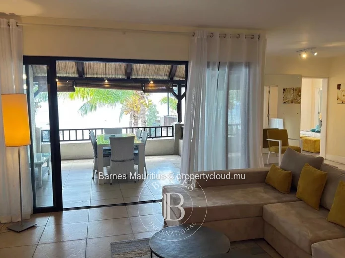 Trou Aux Biches - Beachfront Apartment With 3 Bedrooms.