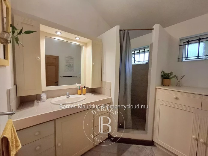 FLOREAL – Charming and Spacious Family Home - 3 Bedrooms