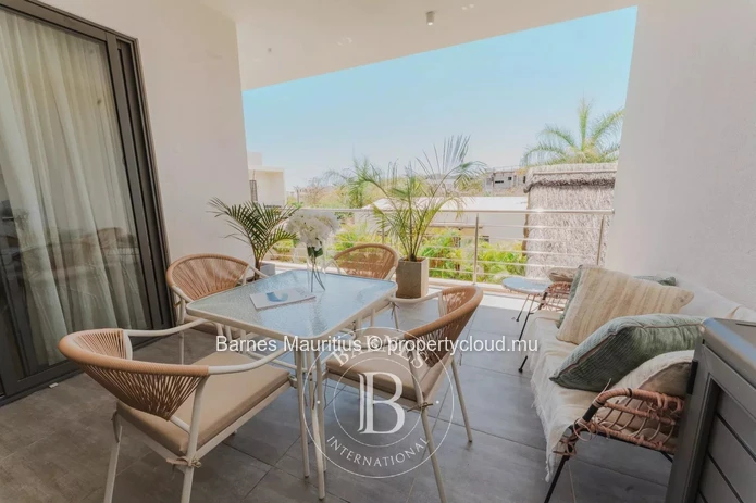 FLIC-EN-FLAC – Elegant 3-Bedroom Apartment