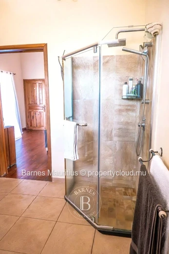 BELLE VUE HAREL – Island View Home – 4 Bedrooms