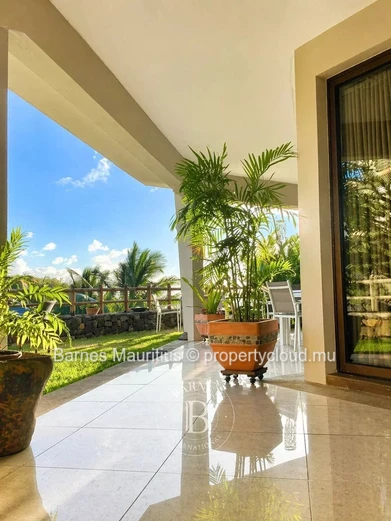 BLACK RIVER - Stunning View - 3 Bedrooms
