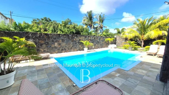 PEREYBERE - Luxury 4-Bedroom Villa with Pool