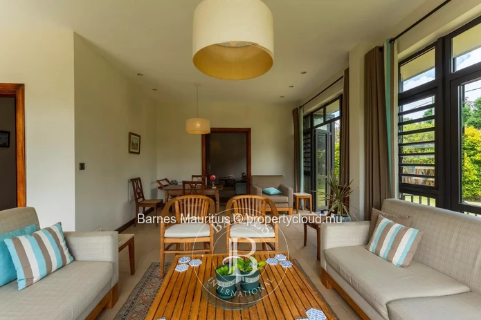 VACOAS - Magnifique maison familiale au charme intemporel – 5 chambres à coucher