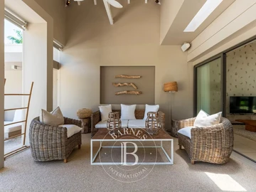5 Bedroom Villa