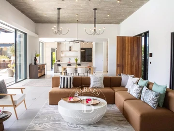4 Bedroom Villa