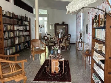 7 Bedroom House