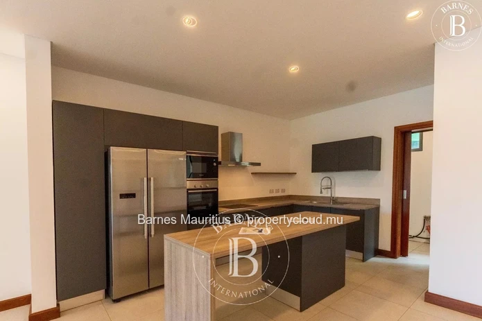 POINTE AUX CANONNIERS - Ground Floor Apartment - 3 Bedrooms