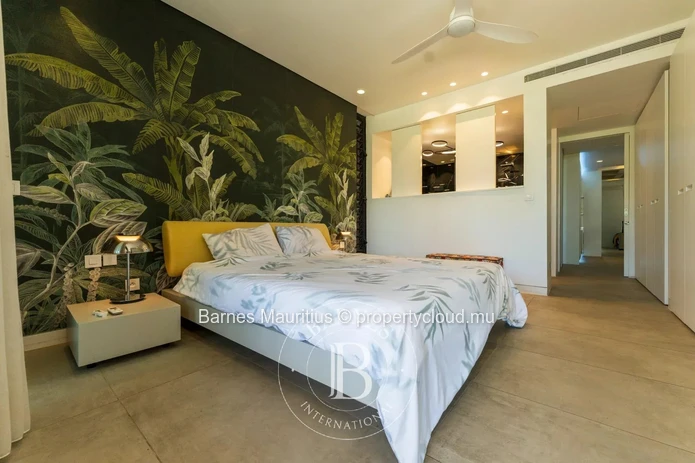 GRAND BAIE - Beachfront Apartment - 3 Bedrooms