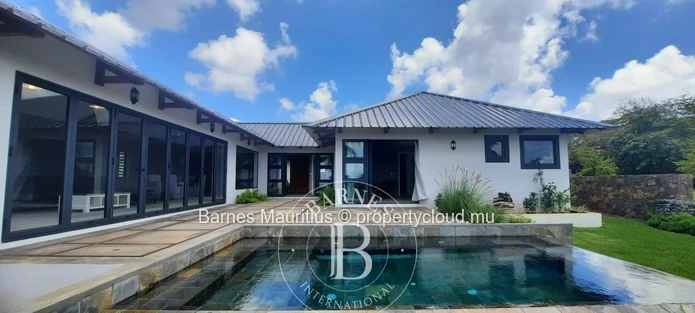 BELLE VUE - Brand New House with 4 Bedrooms