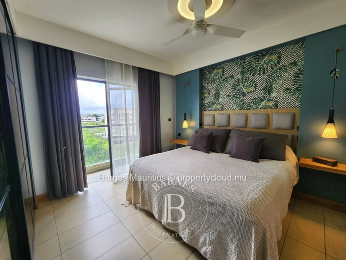 PHOENIX - Beautiful Modern Apartment for Sale - 3 Bedrooms