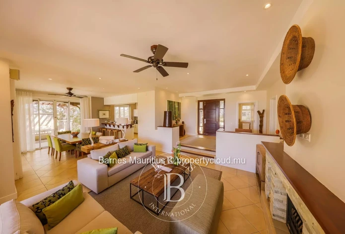 BEL OMBRE - Off-Plan - Villa with golf and mountain views - 3 bedrooms
