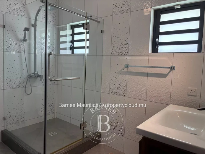 BEAU VALLON - Family House 493 m² - Land 1,632 m²