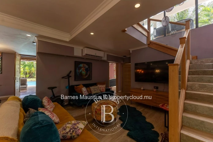BALACLAVA - Family Home - 6 Bedrooms