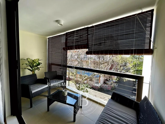 MONT CHOISY – Appartement meublé en résidence sécurisée – 2 chambres