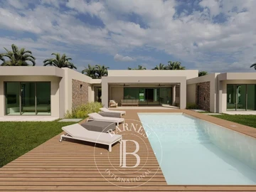 4 Bedroom Villa