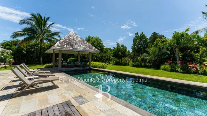 ANAHITA GOLF RESORT – Exceptional 4-Bedroom Villa with Pool and Park Views
