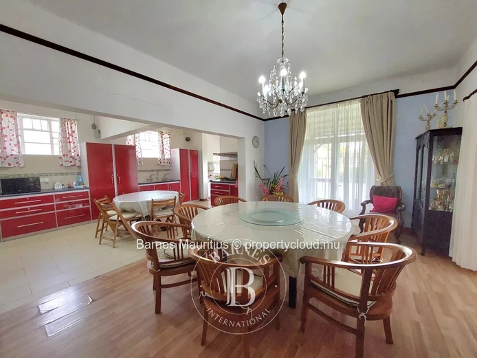FLOREAL - Ideal property for a real estate project - 10 rooms