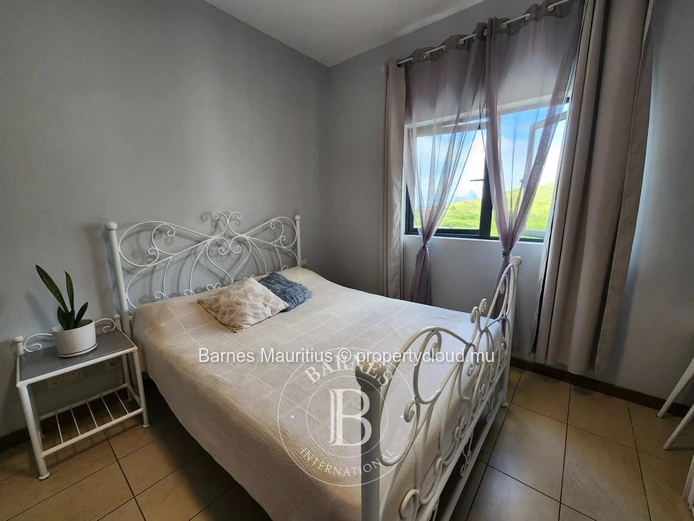PHOENIX - Beautiful Modern Apartment for Sale - 3 Bedrooms