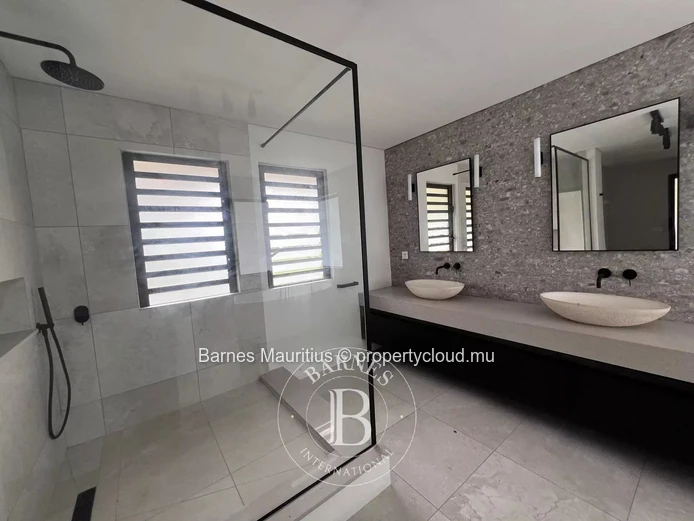 BEAU CHAMP - Golf vue villa - 4 bedrooms en-suite