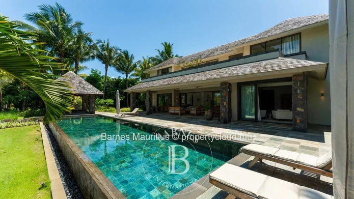 Anahita Golf Resort – 5-Bedroom Villa with Exceptional Golf Views