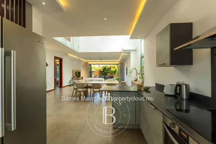 GRAND BAIE - Modern Villa with Pool - 4 Bedrooms