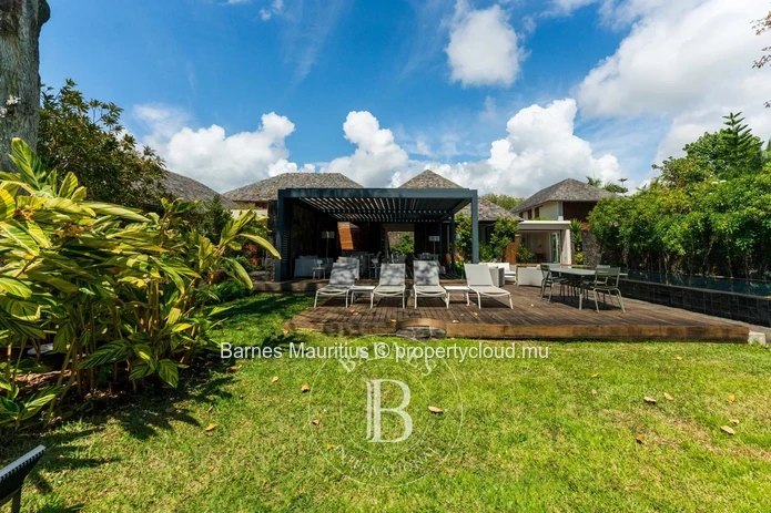 Anahita Golf Resort – Architect-Designed Ultra-Modern 4 Bedroom Villa on the Golf Course
