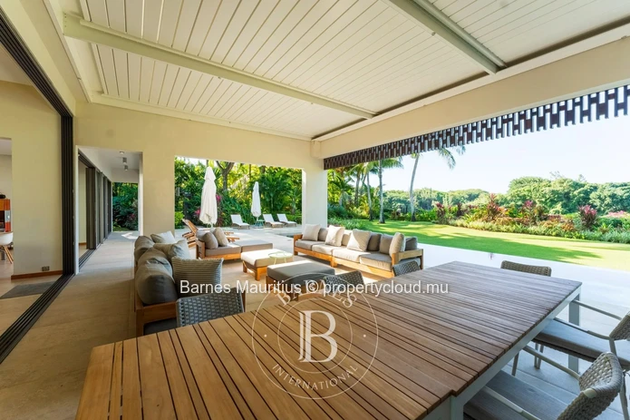ANAHITA RESORT - Contemporary Villa with Golf