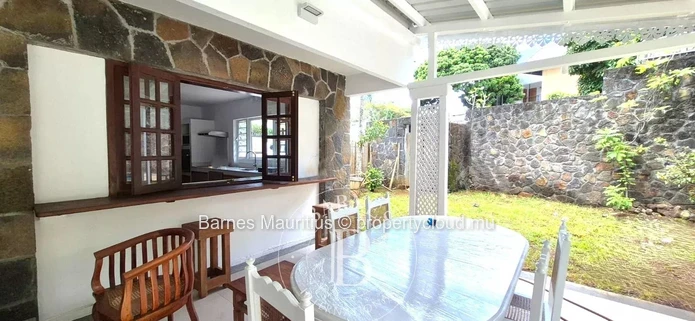 POINTE AUX CANONNIERS – Elegant Coastal Villa with Pool and Garden – 4 Bedrooms