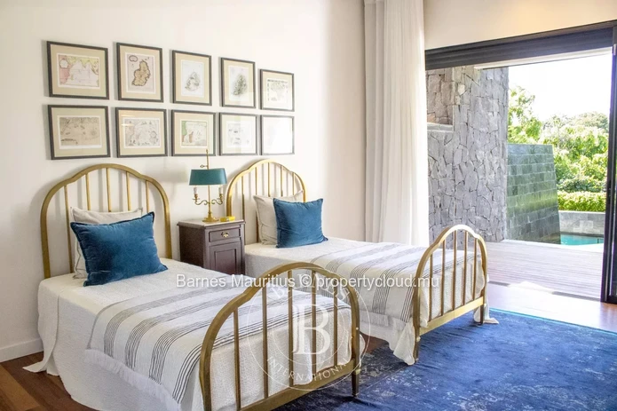 AZURI RESORT– Riverside Villa with Private Pontoon – 5 Bedrooms