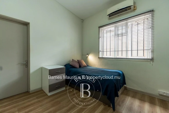 MOKA - Large Family House with Pool for Sale - 6 Bedrooms