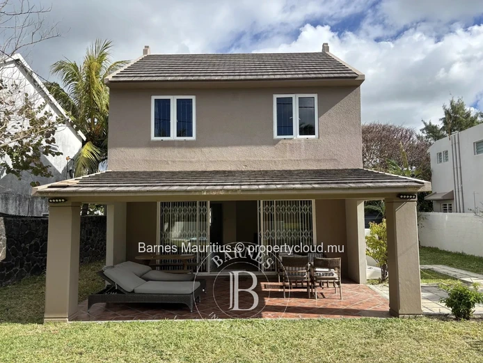 BLUE BAY - 2 Bungalow with swimming pool - 8 bedrooms