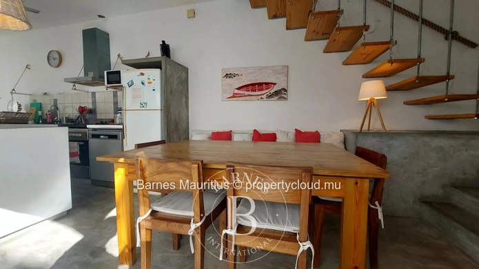 POINTE D'ESNY - Comfortable Duplex Close to Beach Access - 3 Bedrooms.