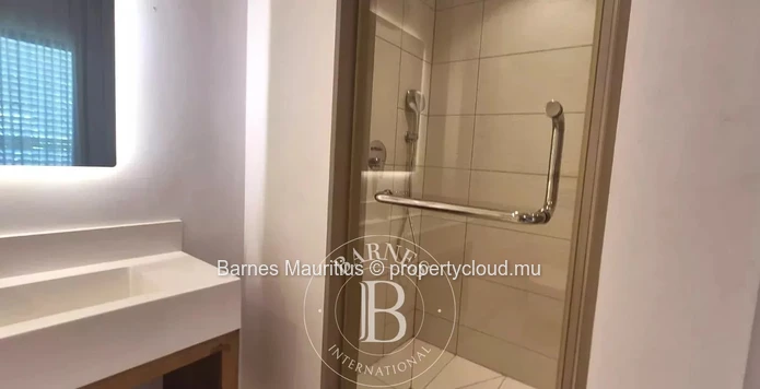 PEREYBERE - Luxury Contemporary Apartment - 3 Bedrooms