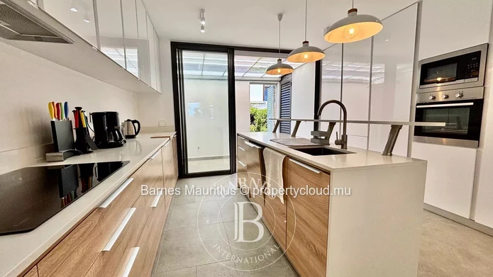 BLACK RIVER – Seafront Villa – 3 Bedrooms
