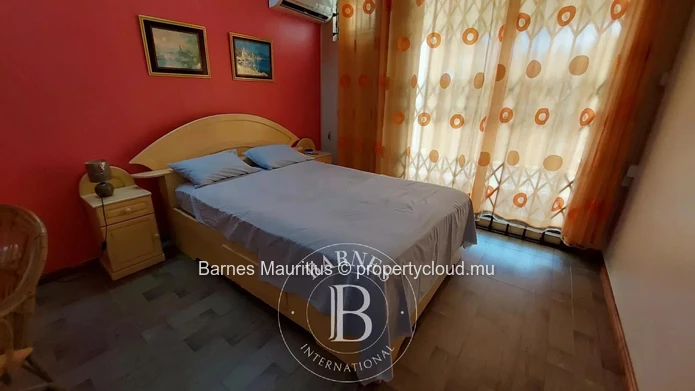 BAIN BOEUF - Semi-Detached Villas Near the Beach - 9 Bedrooms