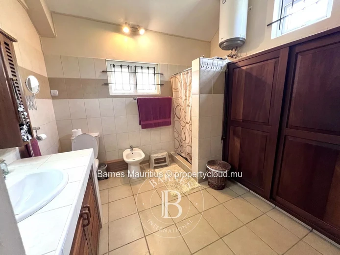 BRAS D'EAU - Large property - 5 bedrooms
