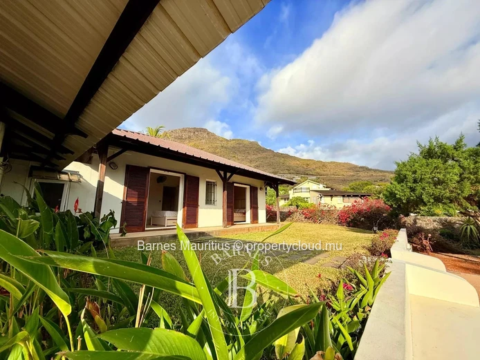RIVIÈRE NOIRE - Exceptional Villa - 4 Bedrooms
