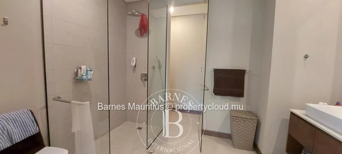 POINTE AUX CANONNIERS - Ground Floor Apartment - 3 Bedrooms