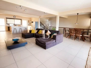 4 Bedroom Townhouse, Duplex