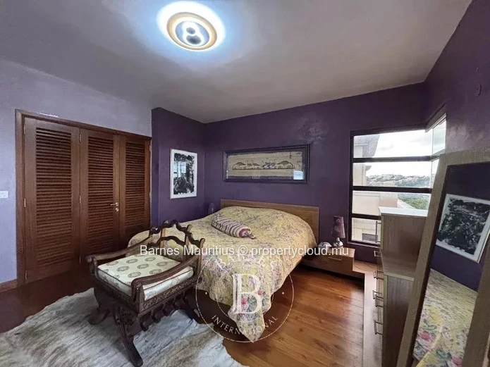 BEAU BASSIN– Penthouse lumineux avec terrasse panoramique – 3 chambres