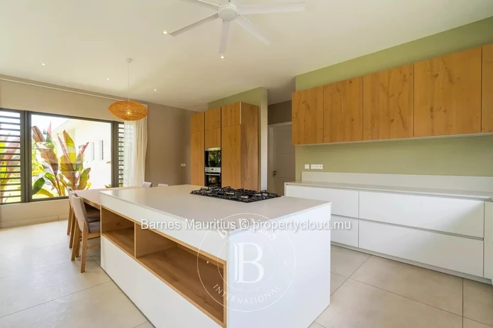 PITON - Brand New Villa with 4 Bedrooms