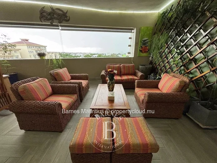 BEAU BASSIN– Penthouse lumineux avec terrasse panoramique – 3 chambres