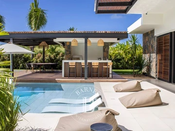 4 Bedroom Villa