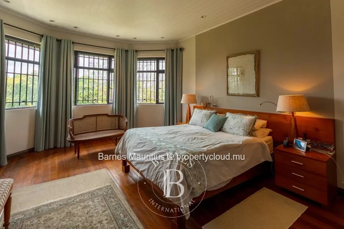 VACOAS - Magnifique maison familiale au charme intemporel – 5 chambres à coucher