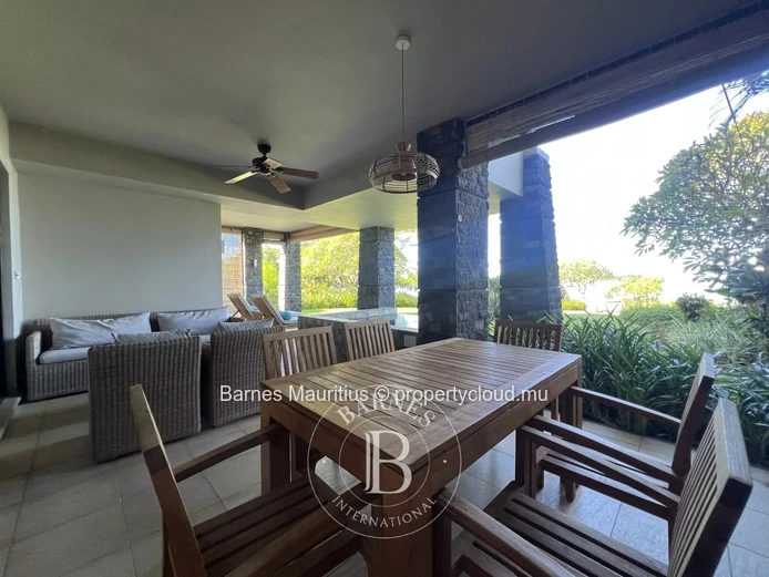 ANAHITA – Beautiful ground-floor apartment with sea view