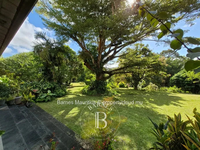 FLORÉAL – Family House – 8 Bedrooms
